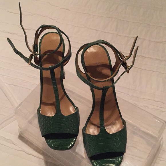 Banana Republic Shoes - Green Snake Quinn T-Strap Heels